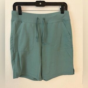Athletic Works SZ SM Women's Sage Green Casual Shorts
